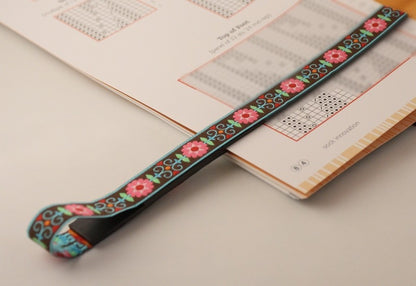 Cupcakes Pattern Safe Magnetic Chart Reader for Knitting and Crafts
