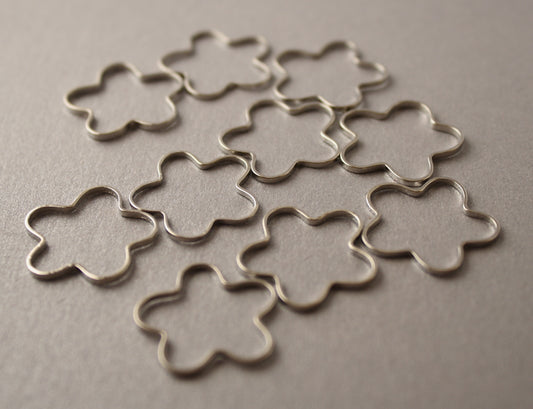 Simple Solid Snag-Free Flower Ring Stitch Markers for Knitting