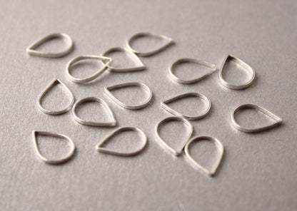 Simple Solid Snag-Free Mini Raindrop Ring Stitch Markers for Knitting